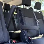 Άνετα καθίσματα για όλους τους 17 επιβάτες